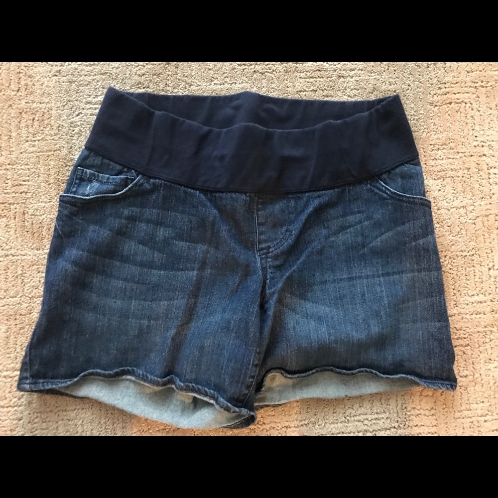 Liz Lang denim maternity shorts